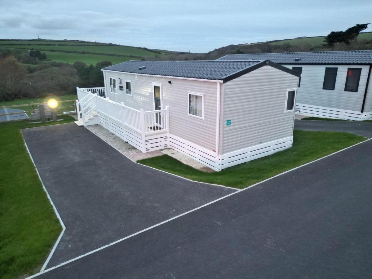 3-Bedroom Holiday Home With Valley Views New Quay Exterior foto