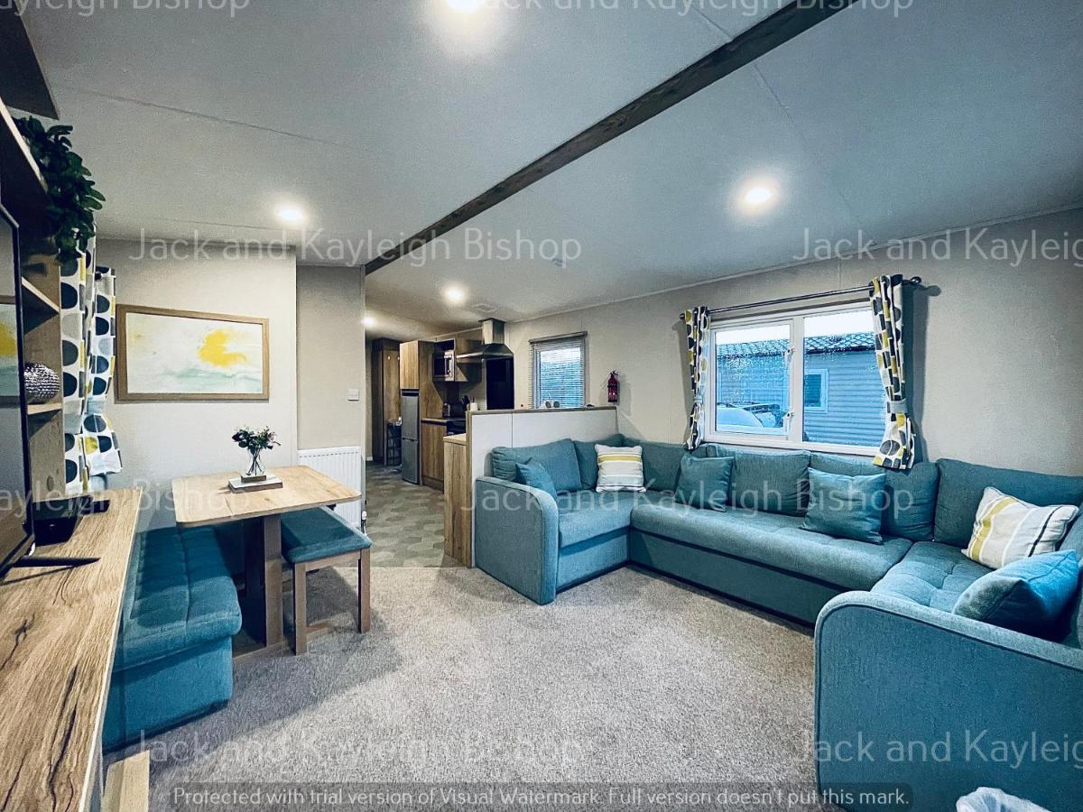 3-Bedroom Holiday Home With Valley Views New Quay Exterior foto