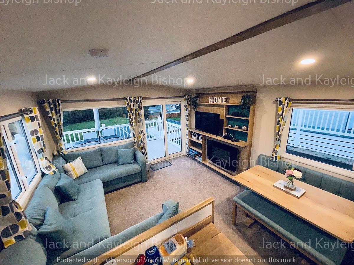3-Bedroom Holiday Home With Valley Views New Quay Exterior foto